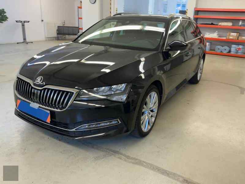 Slika vozila &Scaron;KODA Superb