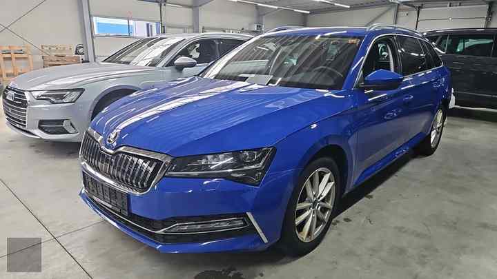 Slika vozila &Scaron;KODA Superb