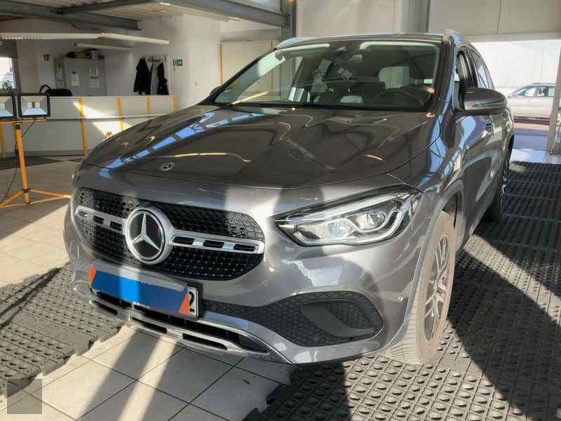 Slika vozila MERCEDES-BENZ GLA-Class