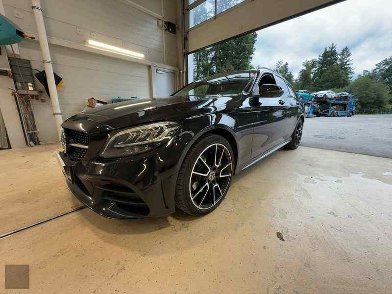 Slika vozila MERCEDES-BENZ C-Class