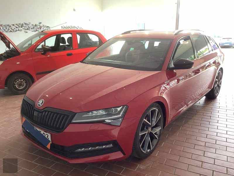 Slika vozila &Scaron;KODA Superb