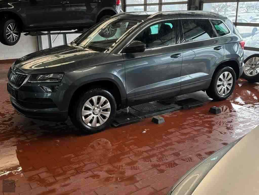 Slika vozila &Scaron;KODA KAROQ