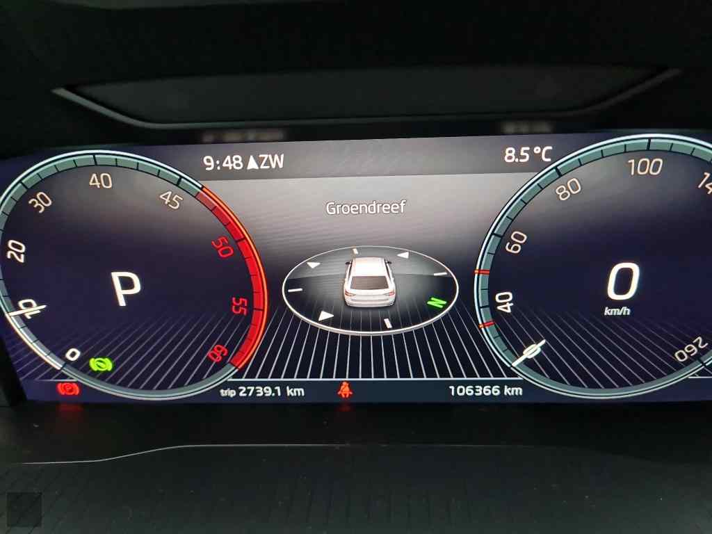 Slika vozila &Scaron;KODA Superb