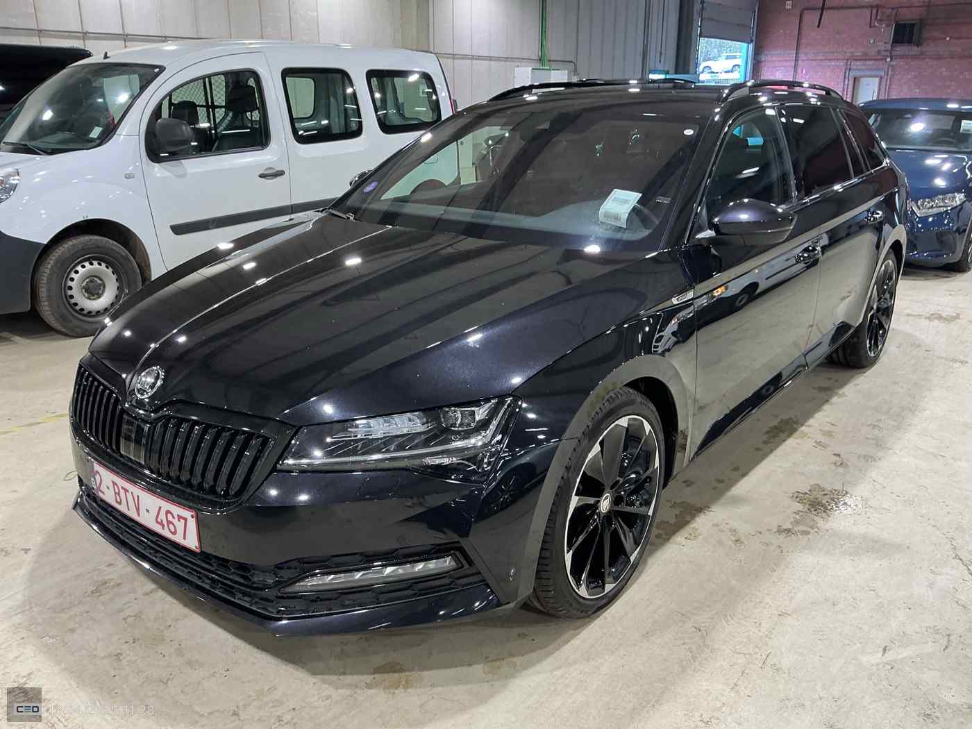 Slika vozila &Scaron;KODA Superb