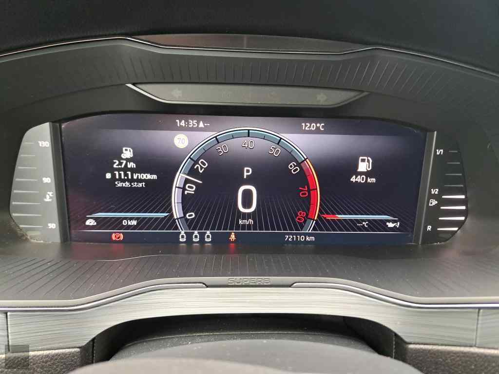 Slika vozila &Scaron;KODA Superb