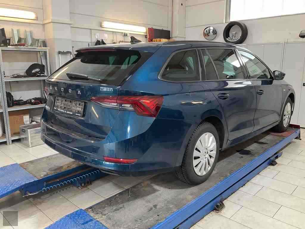 Slika vozila &Scaron;KODA Octavia