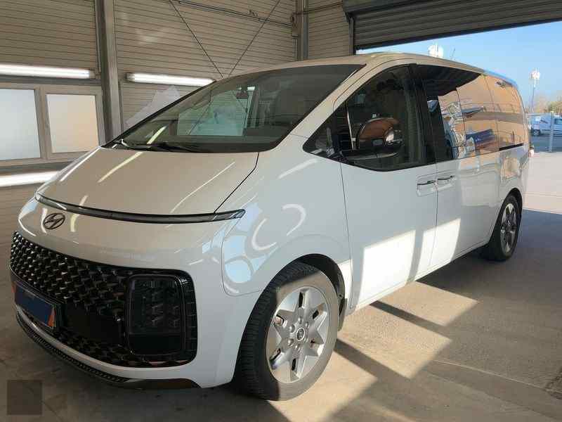 Slika vozila HYUNDAI Staria