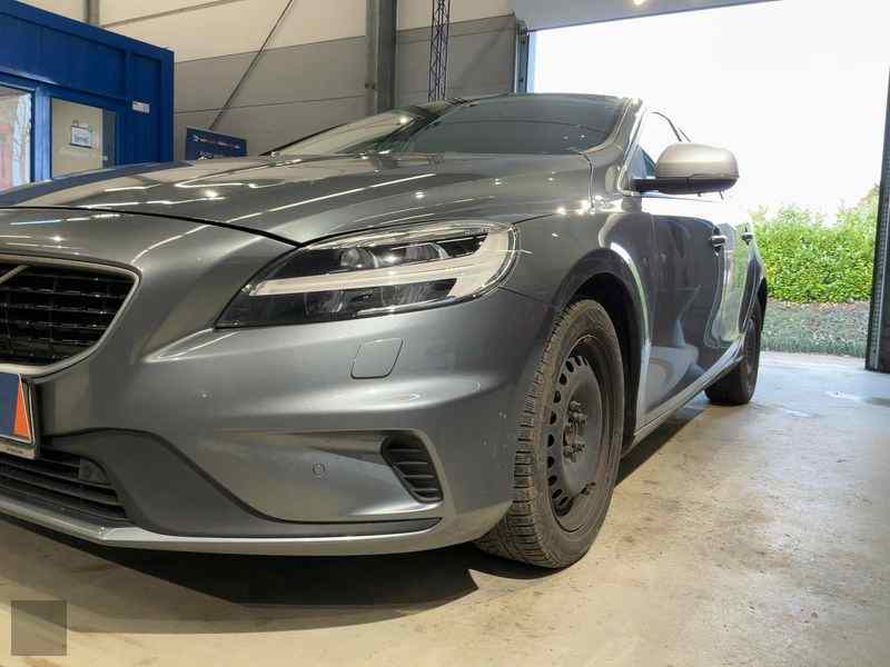 Slika vozila VOLVO V40