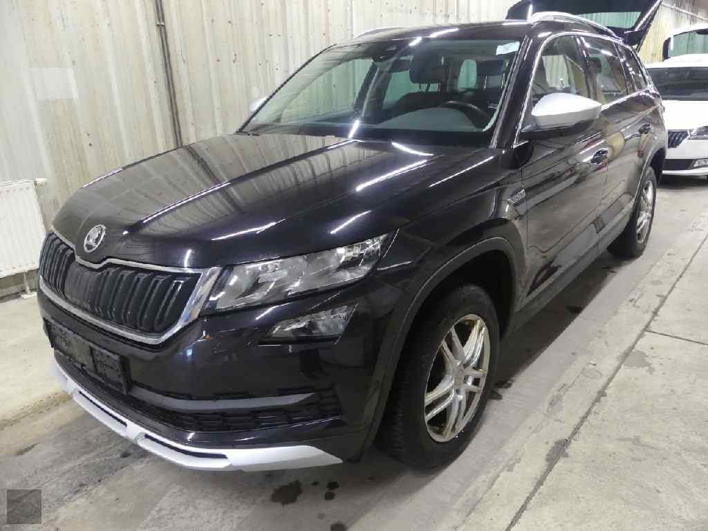 Slika vozila &Scaron;KODA Superb