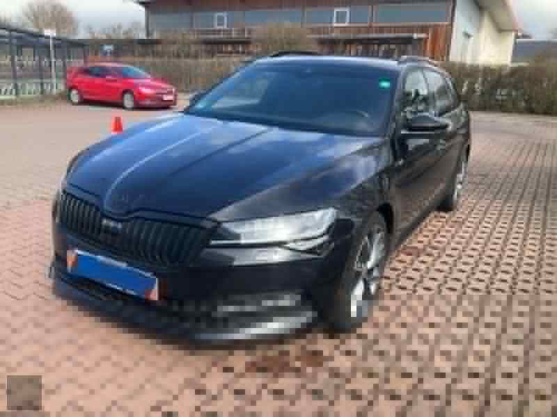 Slika vozila &Scaron;KODA Superb