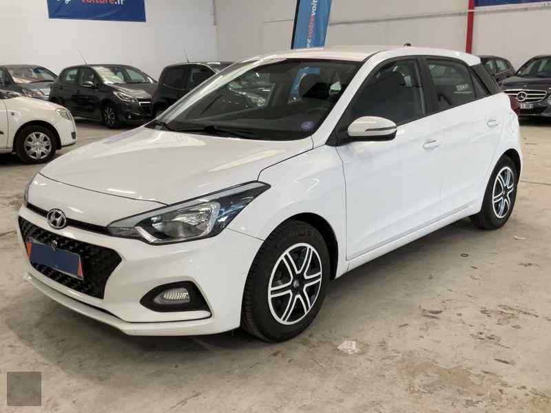 Slika vozila HYUNDAI i20