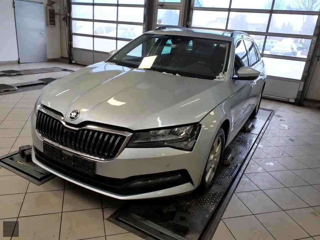 Slika vozila &Scaron;KODA Superb