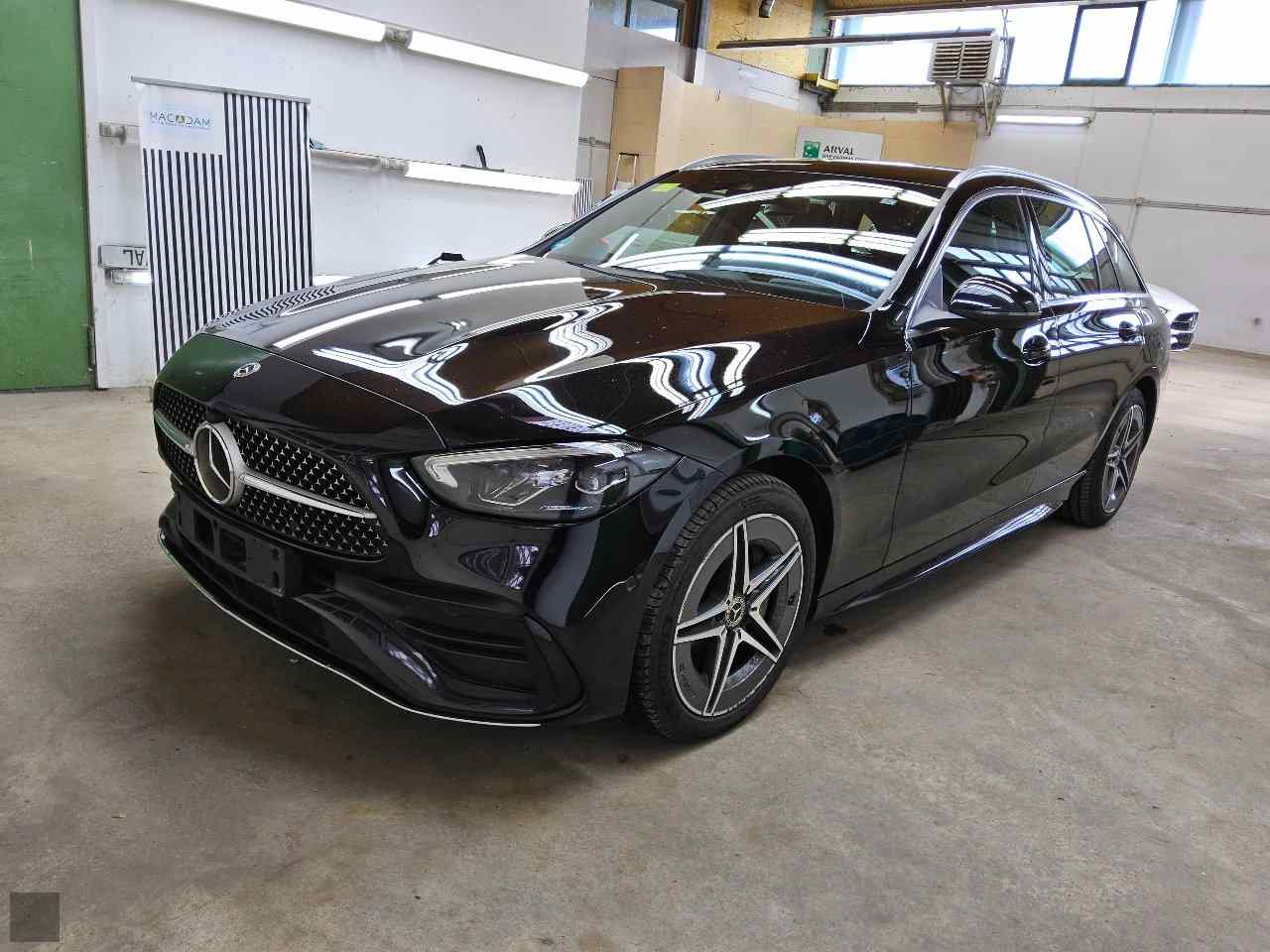 Slika vozila MERCEDES-BENZ C-Class