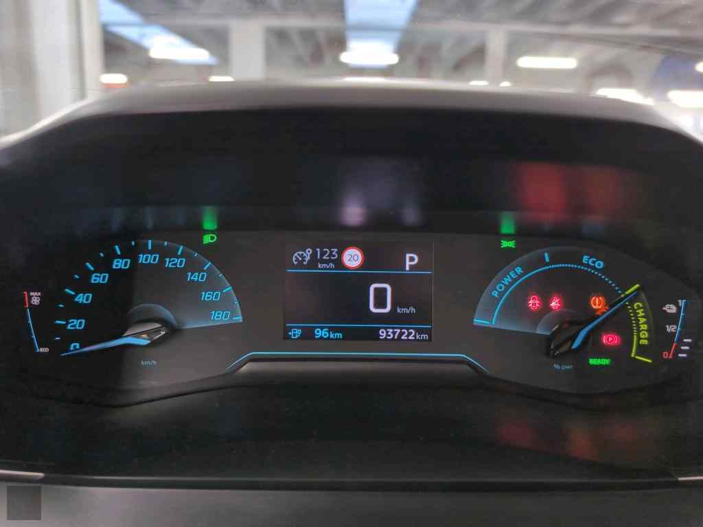 Slika vozila PEUGEOT 2008