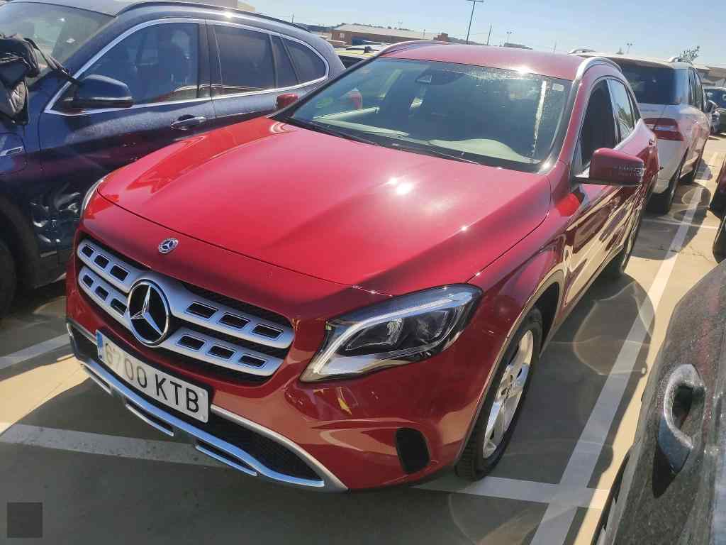 Slika vozila MERCEDES-BENZ GLA-Class