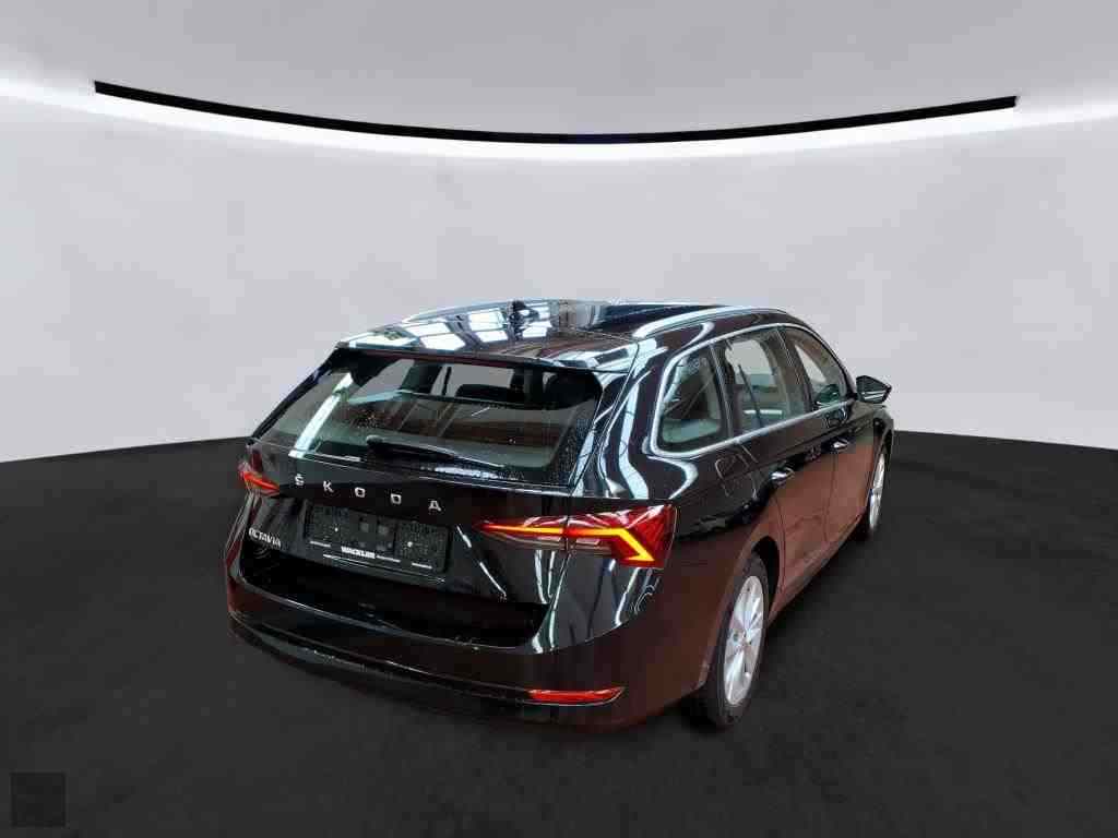 Slika vozila &Scaron;KODA Octavia