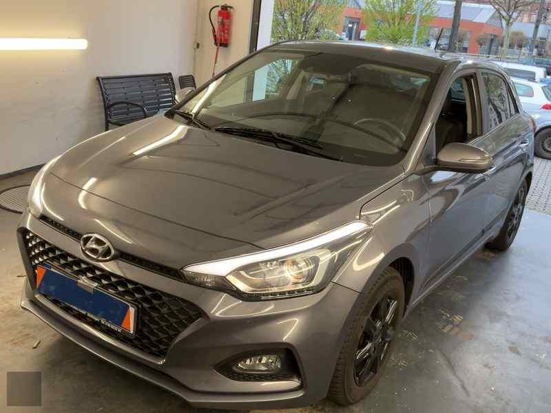 Slika vozila HYUNDAI i20