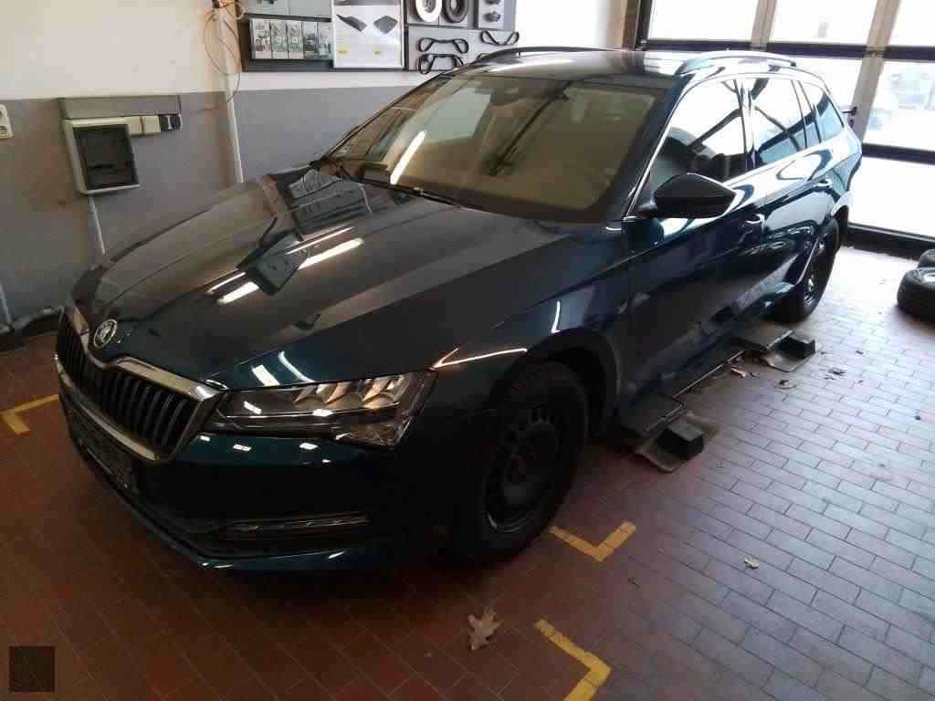 Slika vozila &Scaron;KODA Superb