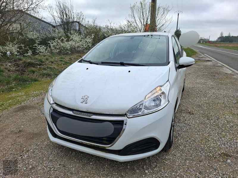 Slika vozila PEUGEOT 208