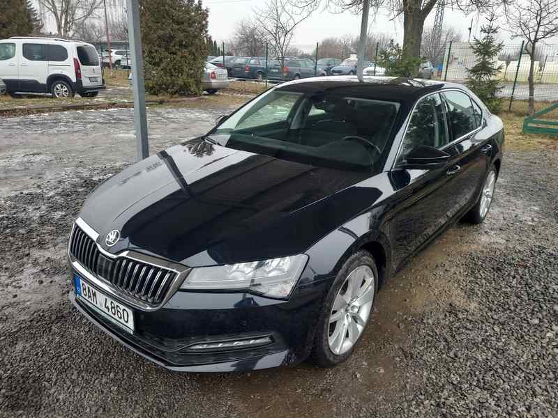 Slika vozila &Scaron;KODA Superb