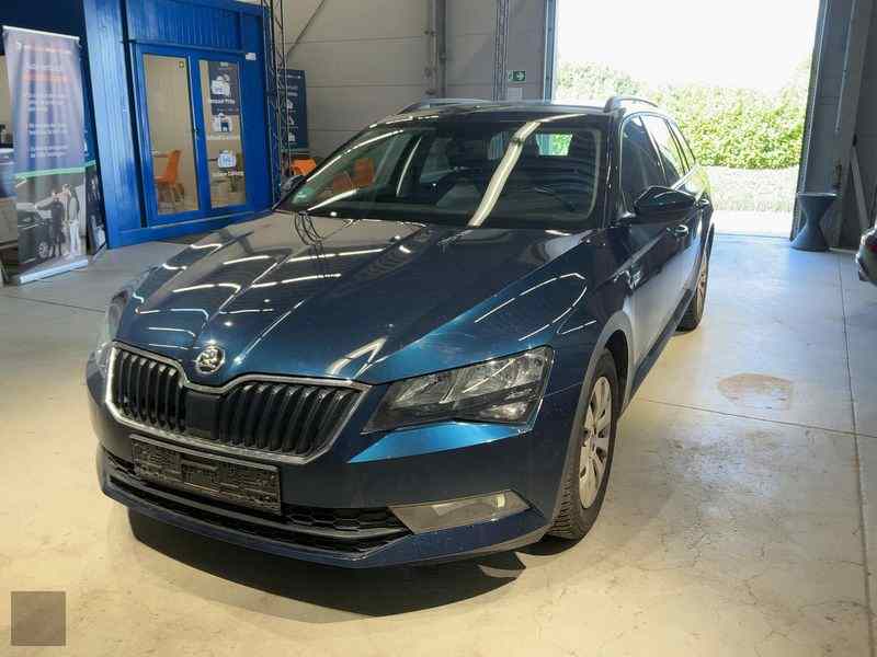 Slika vozila &Scaron;KODA Superb