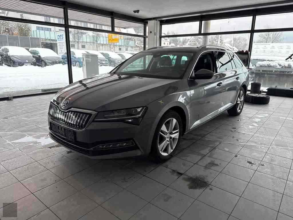 Slika vozila &Scaron;KODA Superb