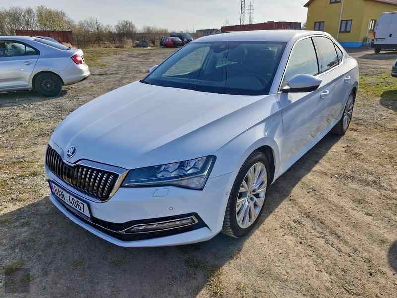 Slika vozila &Scaron;KODA Superb