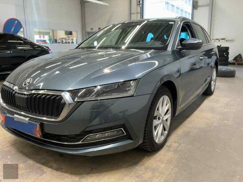 J&aacute;rmű k&eacute;p &Scaron;KODA Octavia