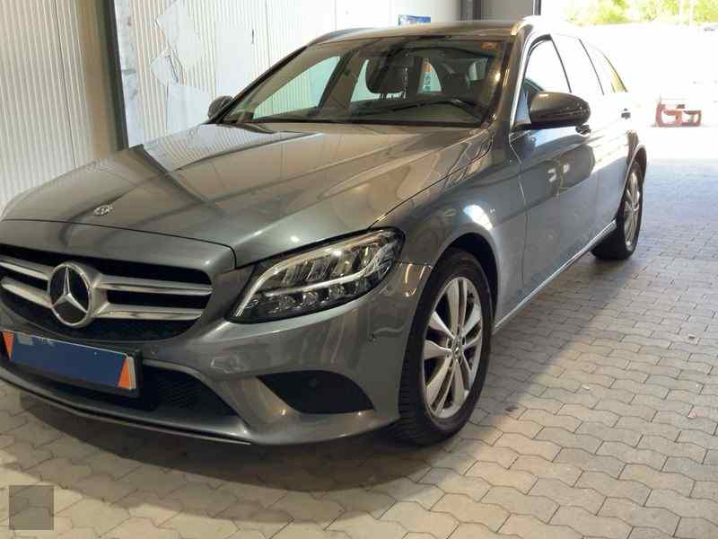 J&aacute;rmű k&eacute;p MERCEDES-BENZ C-Class