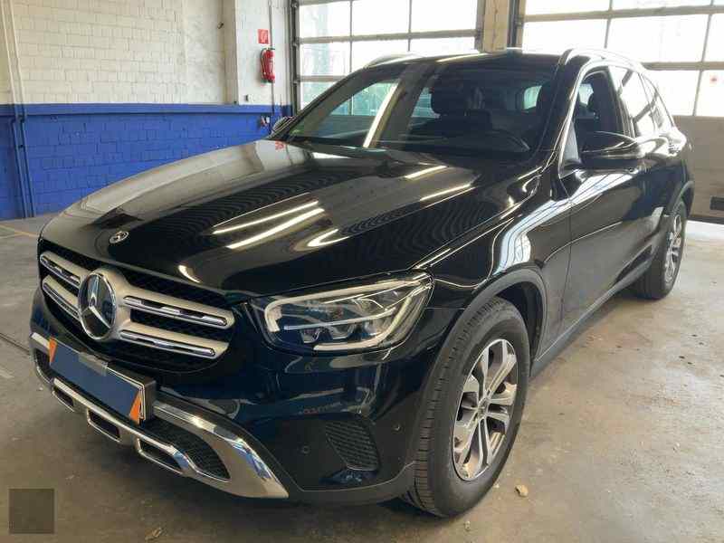 J&aacute;rmű k&eacute;p MERCEDES-BENZ GLC-Class