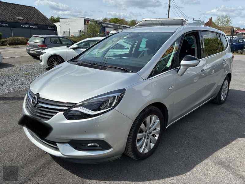 J&aacute;rmű k&eacute;p OPEL Zafira