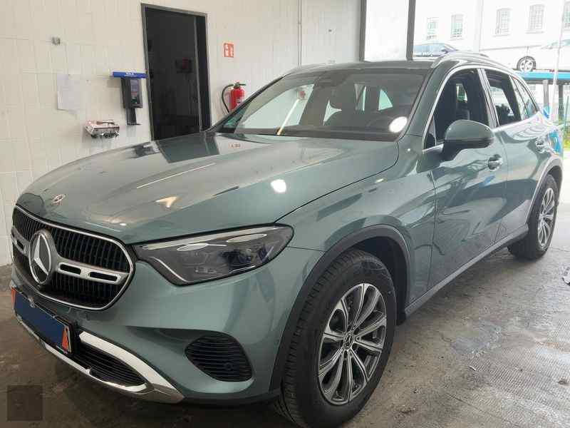 J&aacute;rmű k&eacute;p MERCEDES-BENZ GLC-Class
