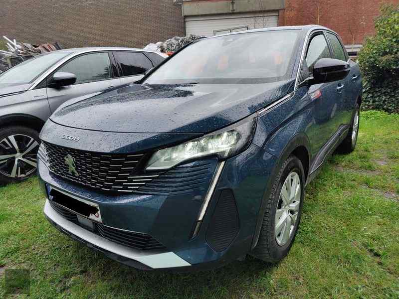 J&aacute;rmű k&eacute;p PEUGEOT 3008