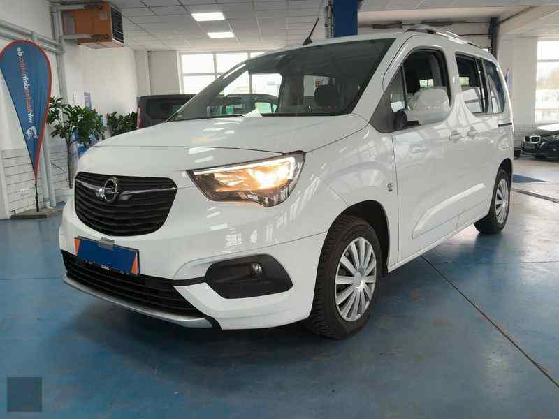 J&aacute;rmű k&eacute;p OPEL Combo