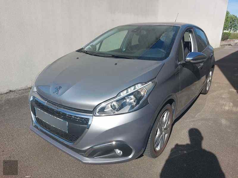 Slika vozila PEUGEOT 208