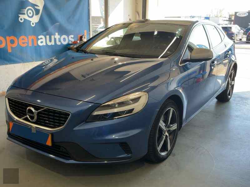 Slika vozila VOLVO V40