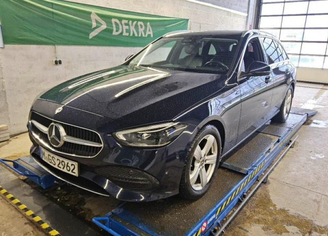 Slika vozila MERCEDES-BENZ C-Class