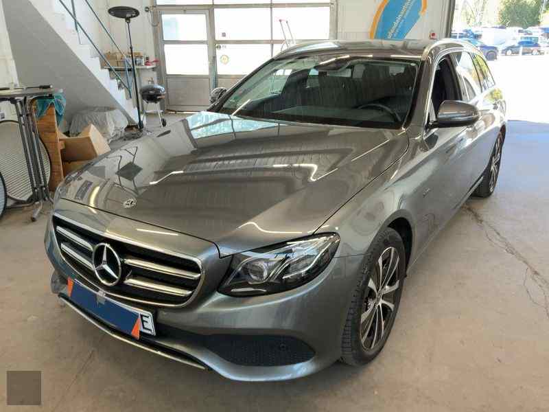 Slika vozila MERCEDES-BENZ E-Class