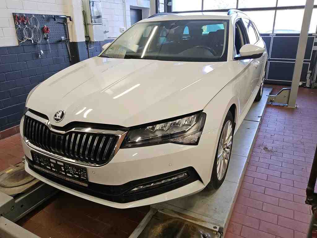 Slika vozila &Scaron;KODA Superb