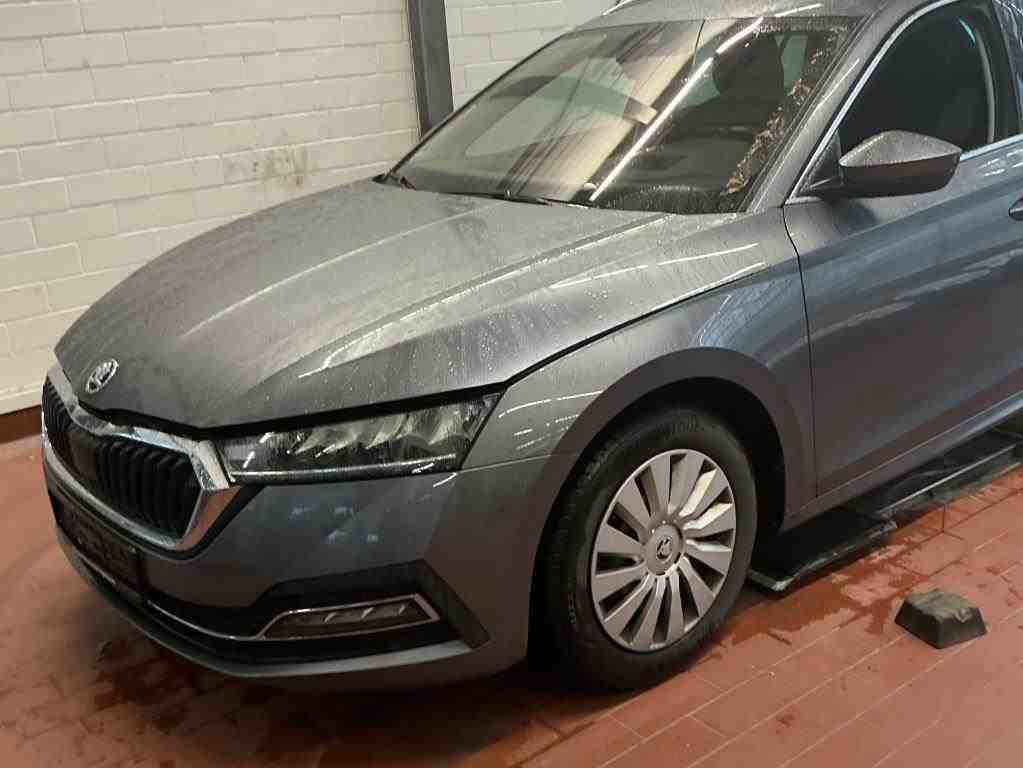 Slika vozila &Scaron;KODA Octavia