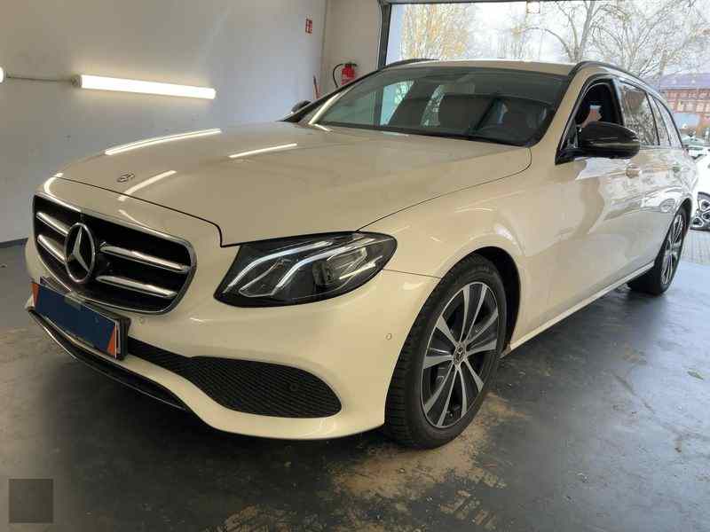 Slika vozila MERCEDES-BENZ E-Class