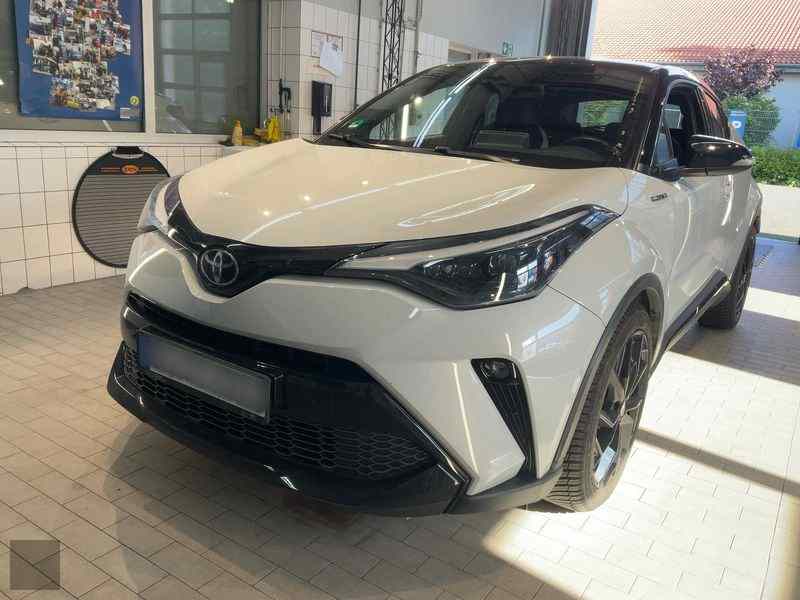 Slika vozila TOYOTA C-HR