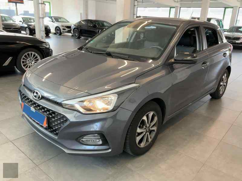 Slika vozila HYUNDAI i20