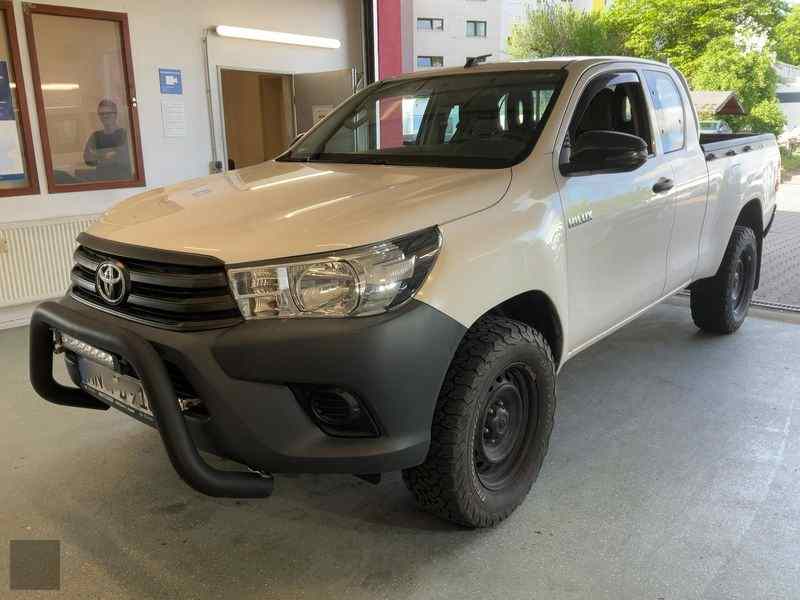 Slika vozila TOYOTA Hilux