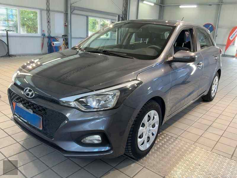 Slika vozila HYUNDAI i20