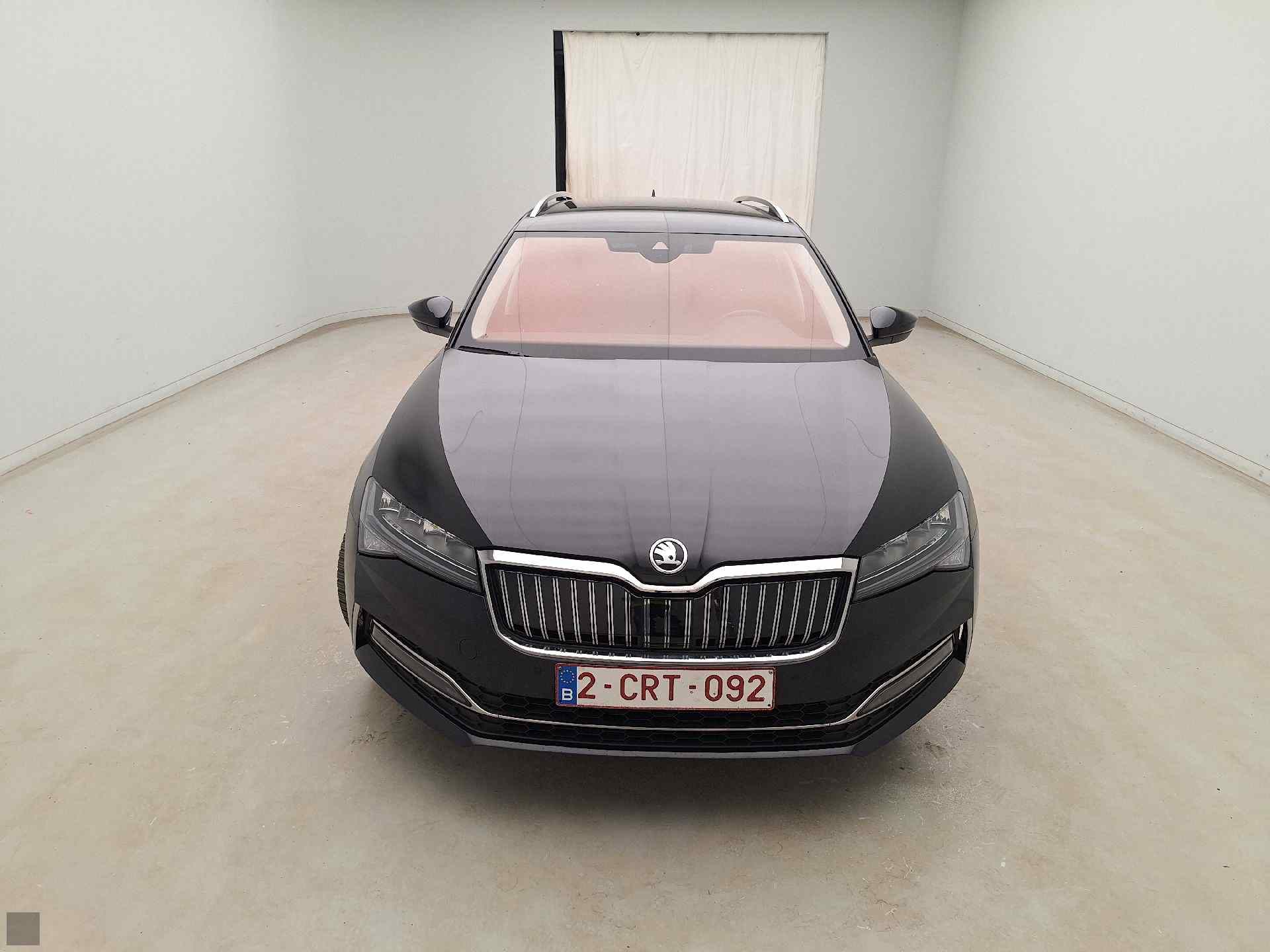 Slika vozila &Scaron;KODA Superb