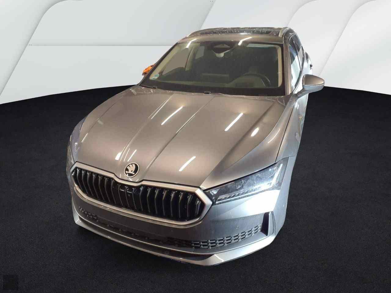Slika vozila &Scaron;KODA Superb