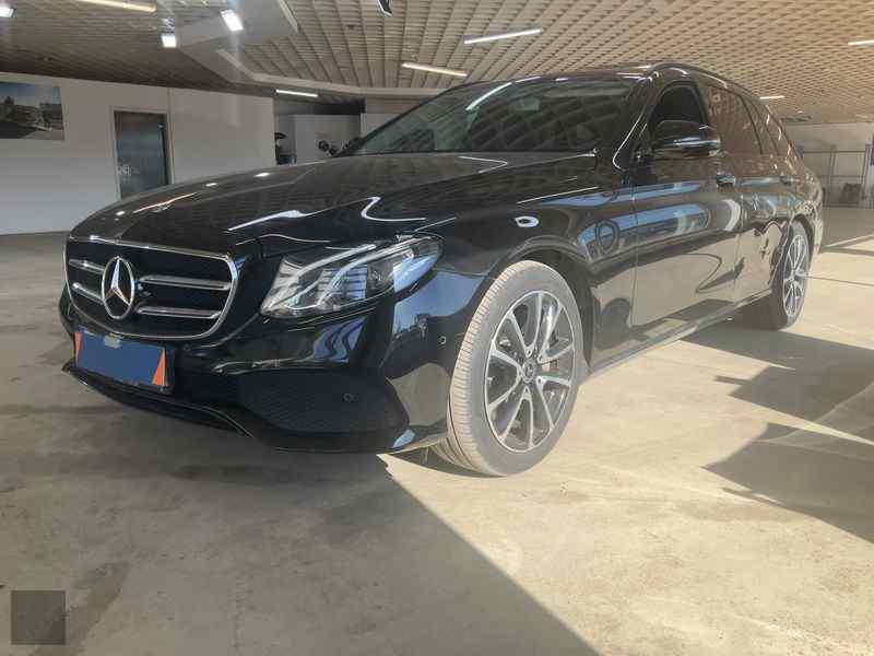 Slika vozila MERCEDES-BENZ E-Class