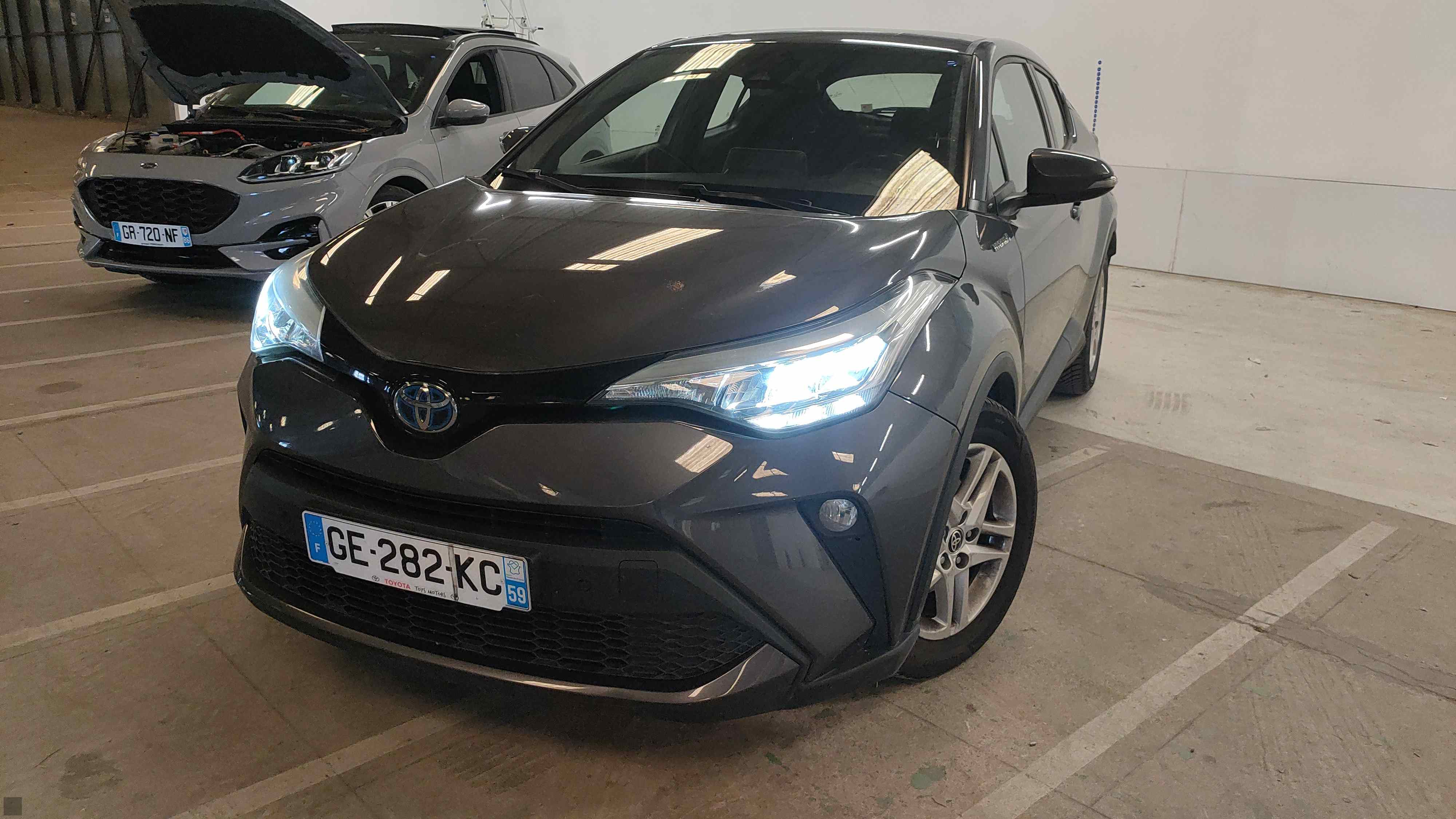 Slika vozila TOYOTA C-HR