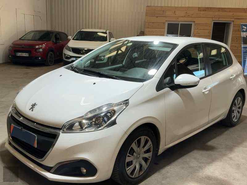Slika vozila PEUGEOT 208